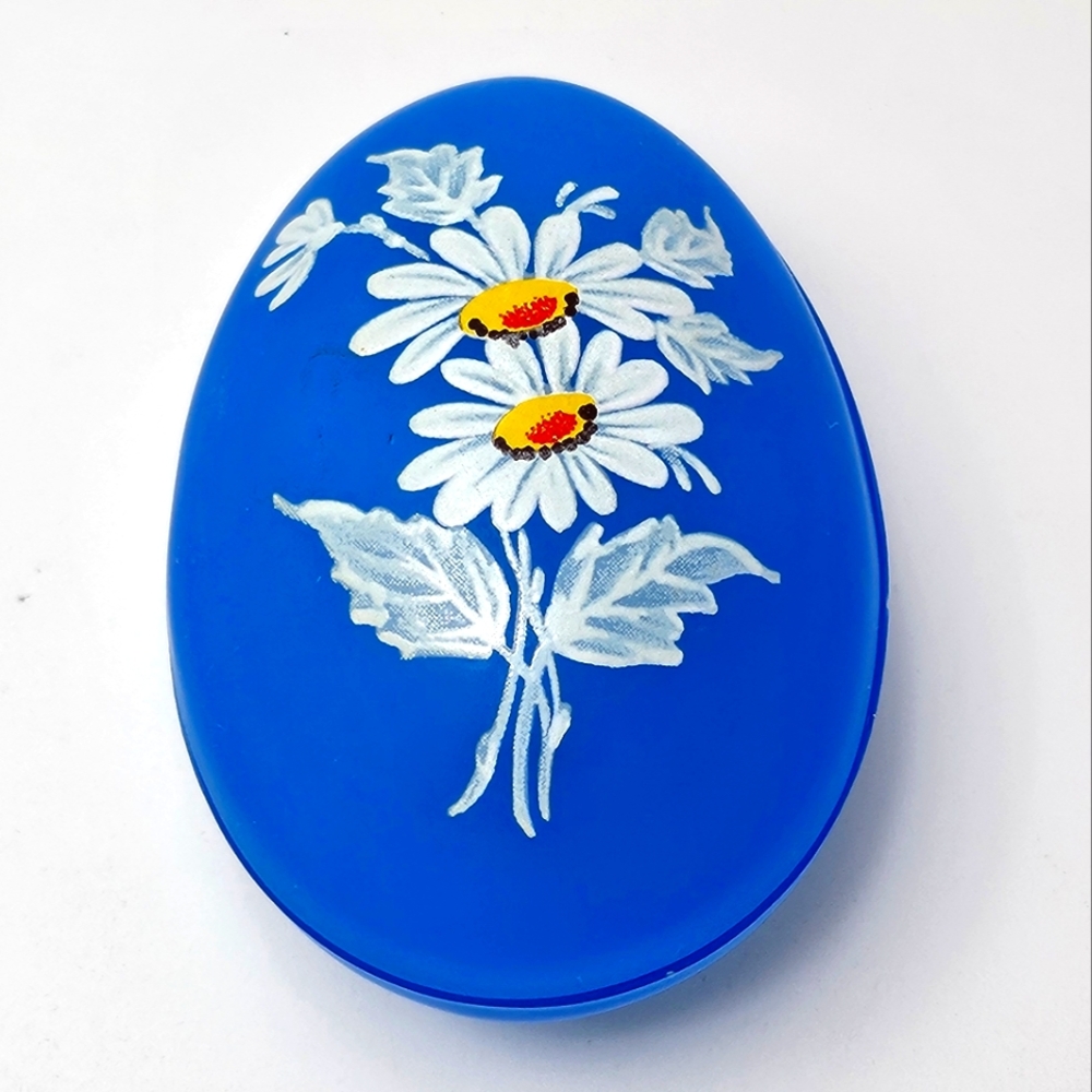 Vtg Westmoreland Blue Satin Glass Egg Shaped Trinket Box w/ Hand Painted Daisies